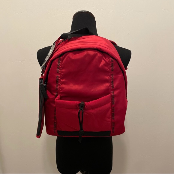 Steve Madden Women’s Crimson Red Perth Nylon Backpack With Accessory Pouch NWT - Picture 9 of 12